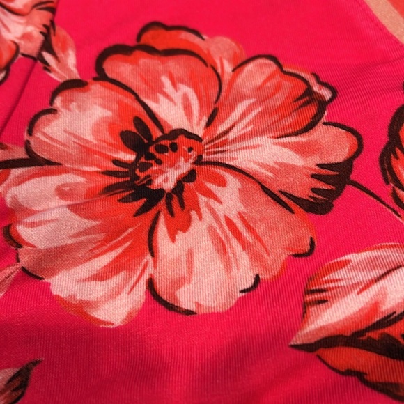 Johnny Was short sleeve t shirt. Slightly longer than average - Picture 3 of 4